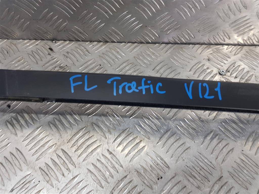 направляющая стекла двери Renault Trafic  8200153466, 1550 рублей, Москва