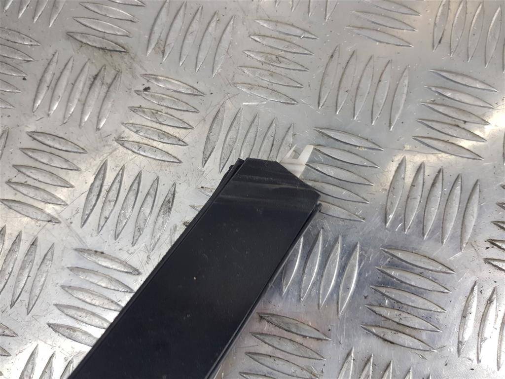 направляющая стекла двери Renault Trafic  8200153466, 1550 рублей, Москва