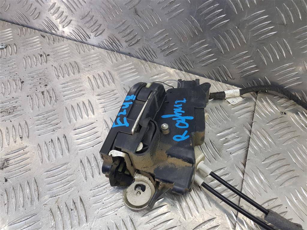 замок двери сдвижной MERCEDES-BENZ Vito  A6397300635, 5580 рублей, Москва