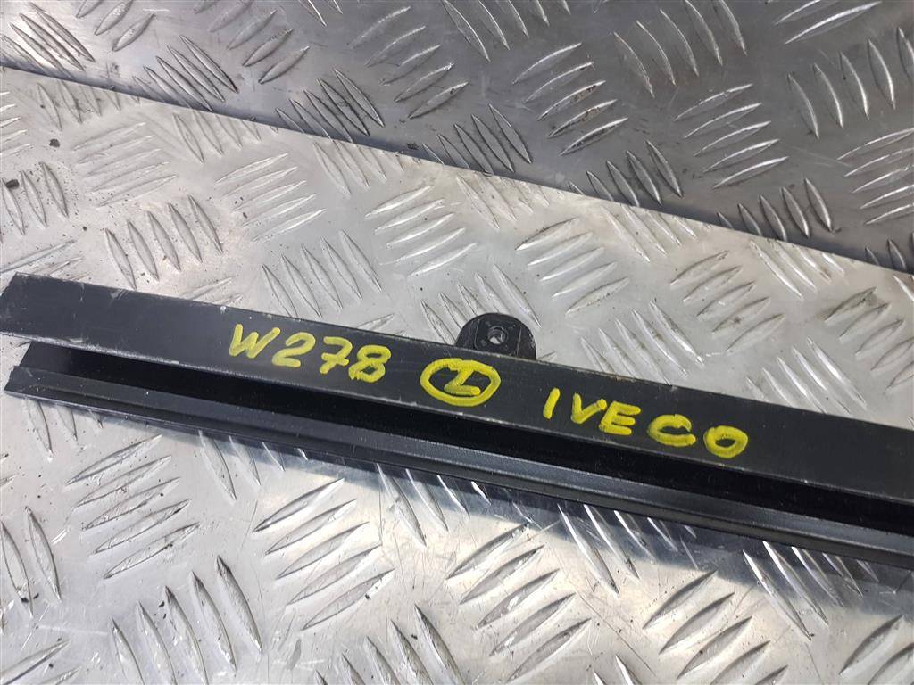 направляющая стекла двери Iveco Daily  500314253, 980 рублей, Москва