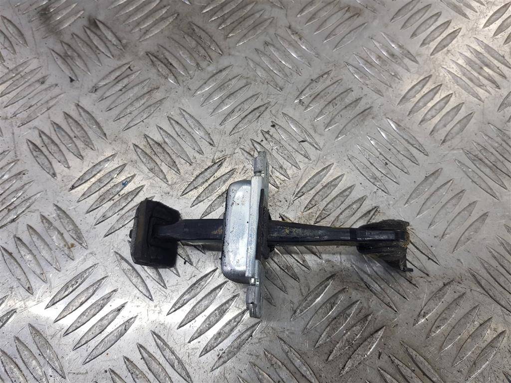 ограничитель двери Hyundai Grand Starex  793904H000, 980 рублей, Москва