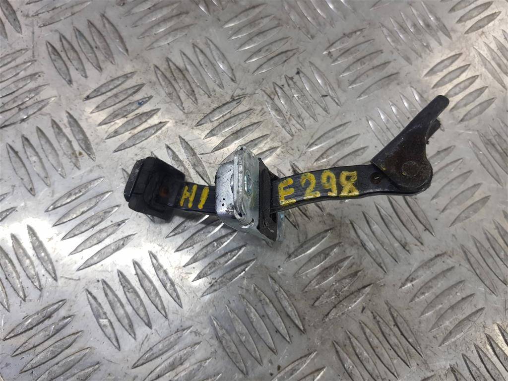 ограничитель двери Hyundai Grand Starex  793904H000, 980 рублей, Москва