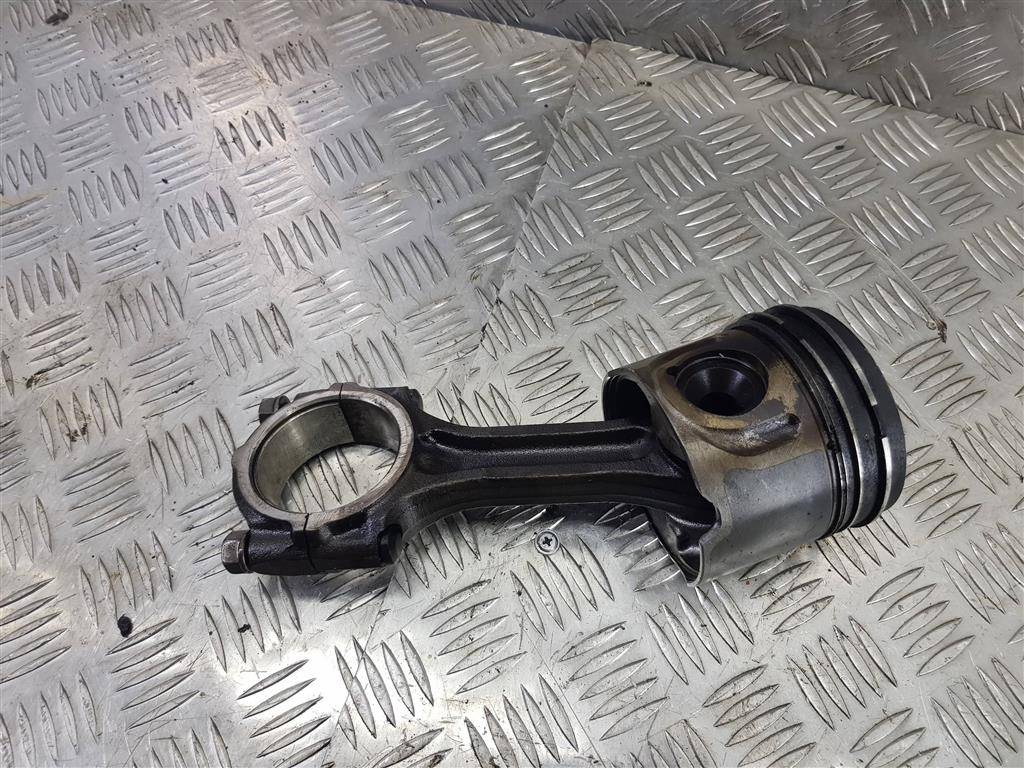 поршень Hyundai Grand Starex  234104A951, 5580 рублей, Москва