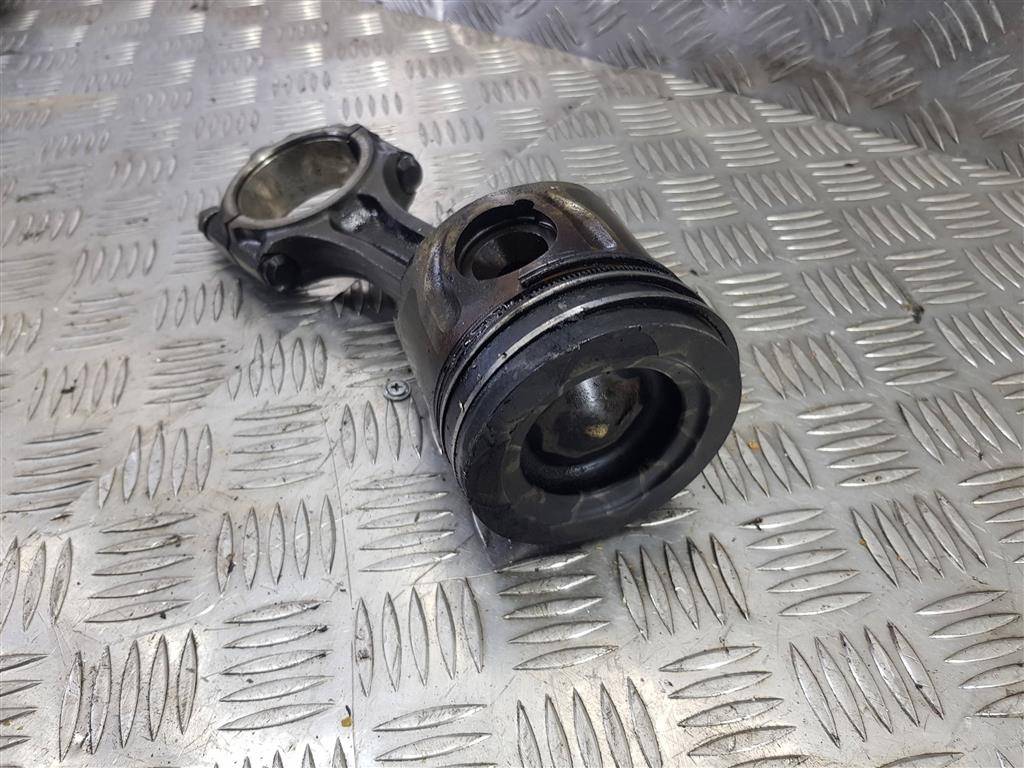 поршень Hyundai Grand Starex  234104A951, 5580 рублей, Москва