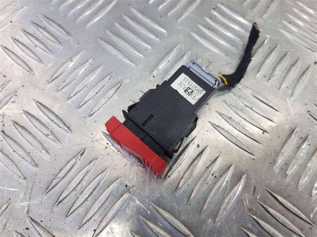 кнопка аварийной сигнализации Iveco Daily  69501526, 2130 рублей, Москва