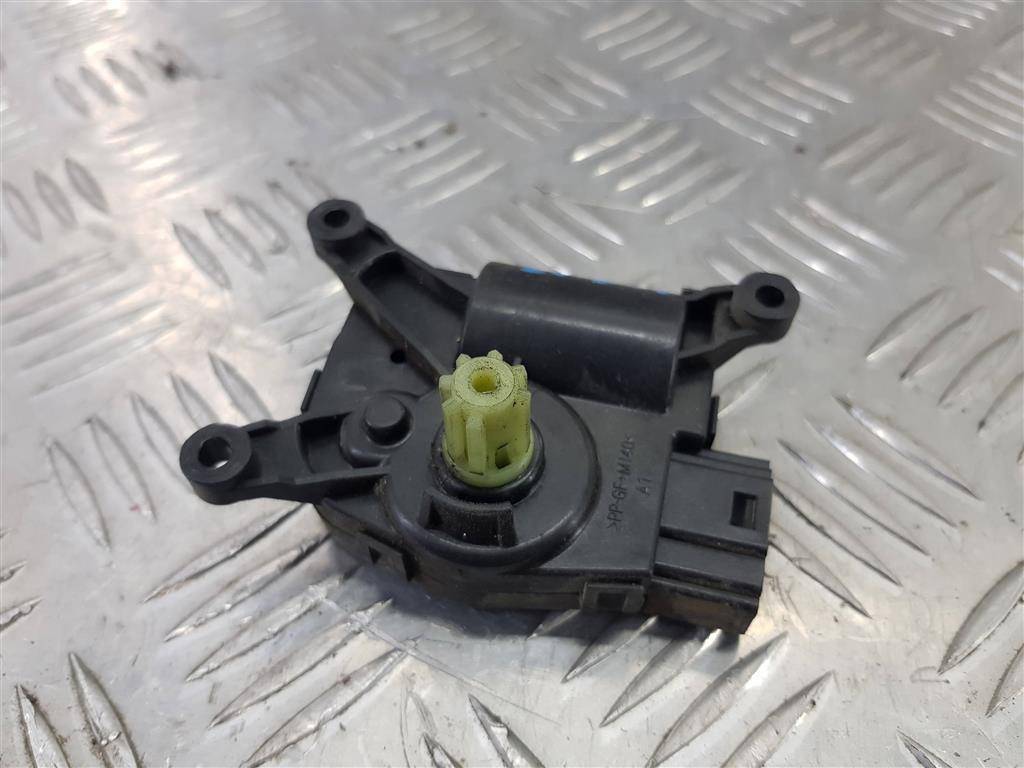 моторчик заслонки отопителя FORD Transit  1699371, 520 рублей, Москва