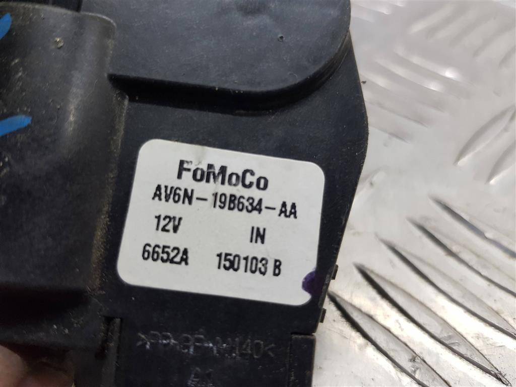 моторчик заслонки отопителя FORD Transit  1699371, 520 рублей, Москва
