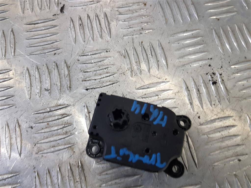 моторчик заслонки отопителя FORD Transit  1786200, 520 рублей, Москва