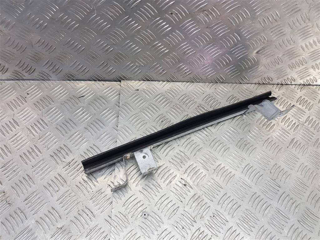 направляющая стекла двери FORD Transit  1822017, 980 рублей, Москва