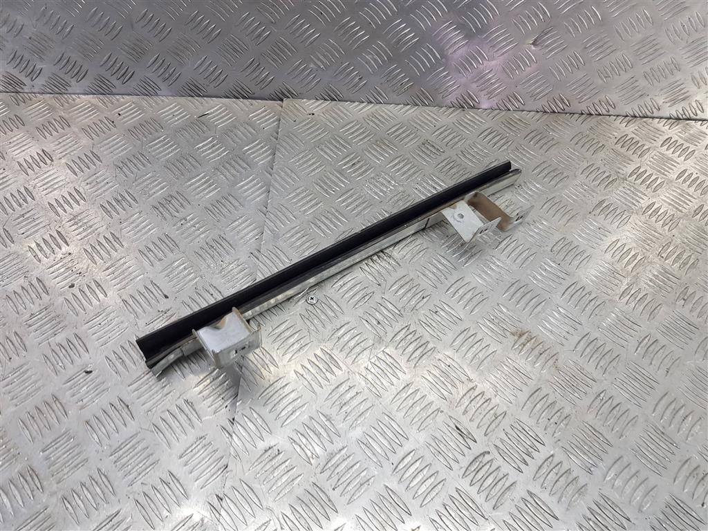 направляющая стекла двери FORD Transit  1822018, 980 рублей, Москва