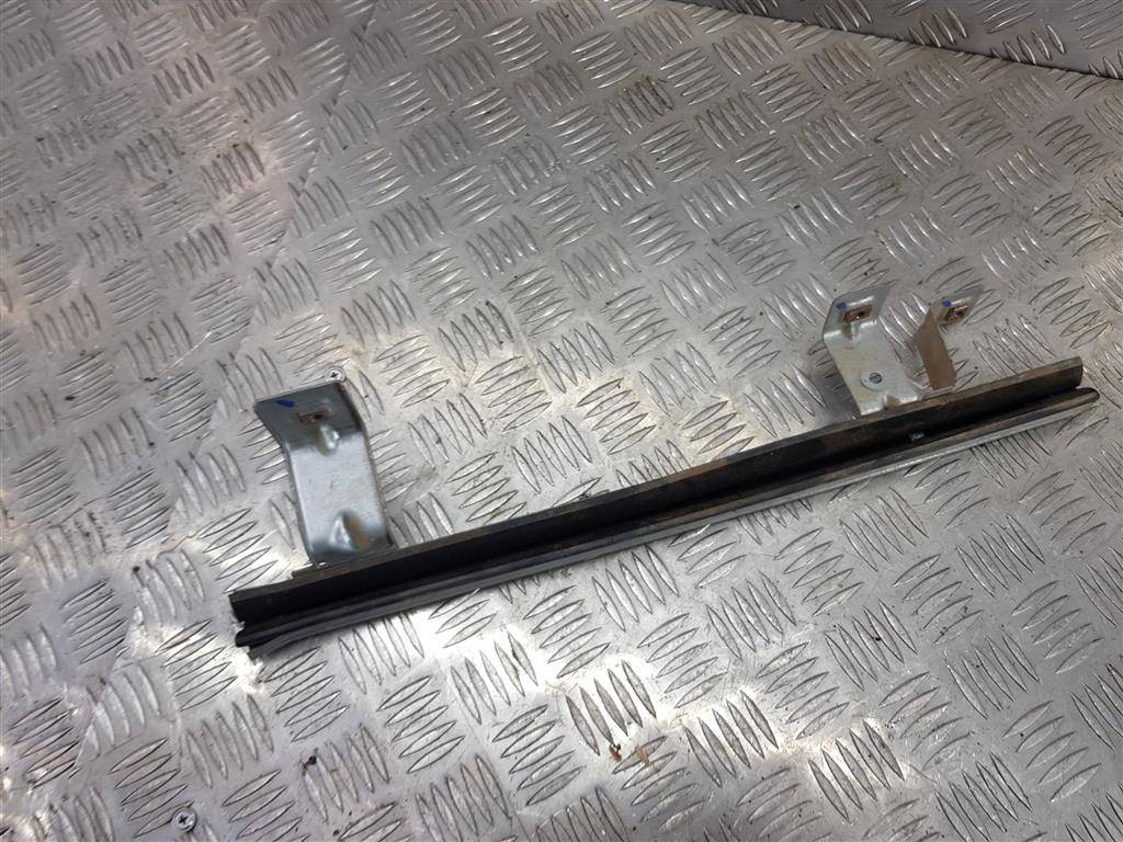 направляющая стекла двери FORD Transit  1822017, 980 рублей, Москва