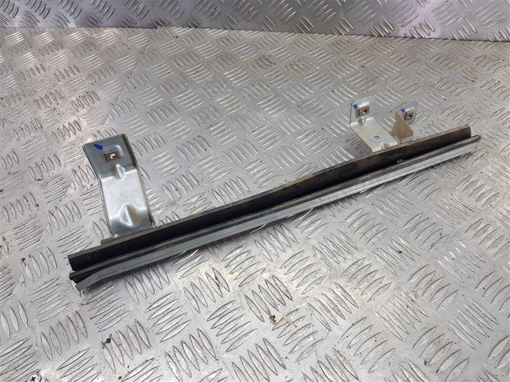 направляющая стекла двери FORD Transit  1822017, 980 рублей, Москва