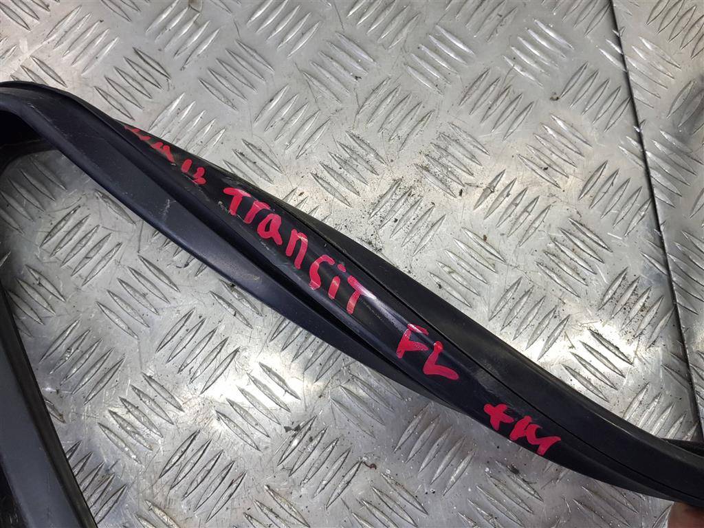 уплотнитель стекла FORD Transit  2042177, 5810 рублей, Москва