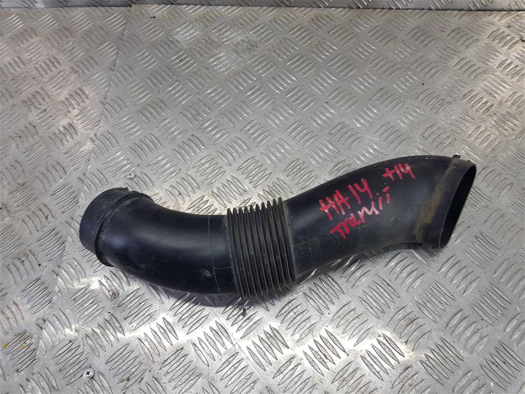 патрубок воздушный (пластик) FORD Transit  1820068, 2470 рублей, Москва