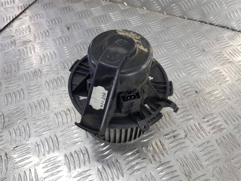 моторчик отопителя MERCEDES-BENZ Sprinter  A0008356007, 2930 рублей, Москва