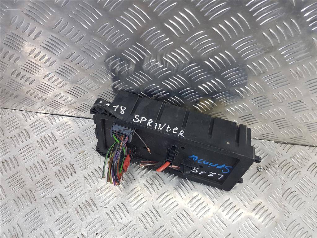 блок предохранителей MERCEDES-BENZ Sprinter  A9065450401, 2470 рублей, Москва