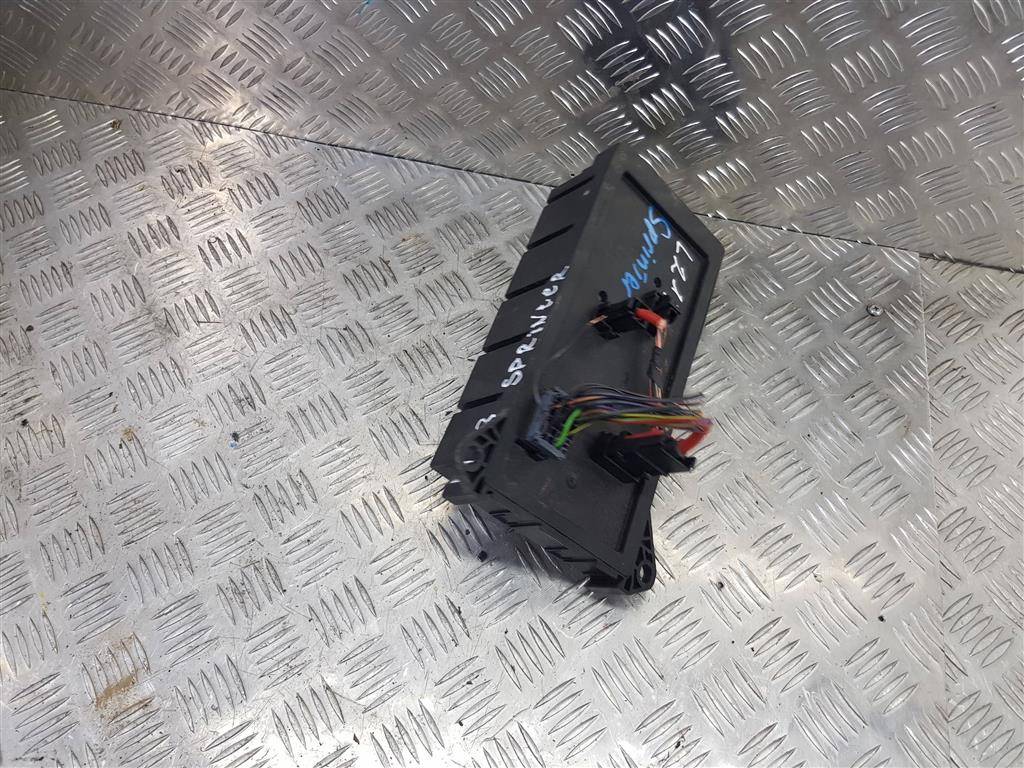 блок предохранителей MERCEDES-BENZ Sprinter  A9065450401, 2470 рублей, Москва