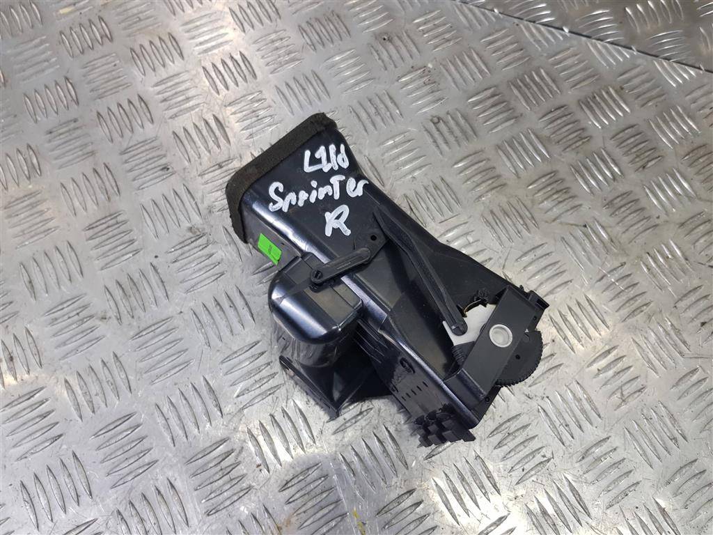 решетка воздуховода MERCEDES-BENZ Sprinter  A9068300154, 2130 рублей, Москва