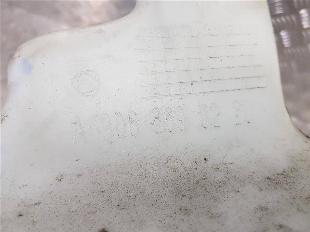 бачок омывателя MERCEDES-BENZ Sprinter  A9068690220, 2130 рублей, Москва