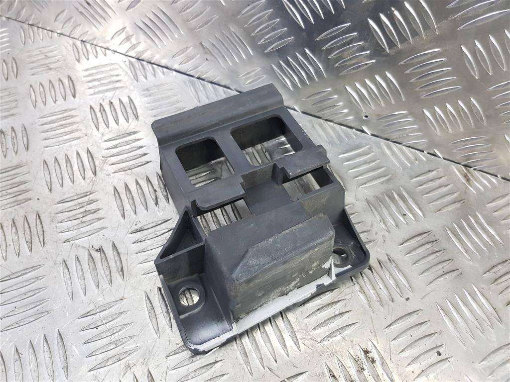 кронштейн бампера MERCEDES-BENZ Sprinter  A9068850263, 980 рублей, Москва