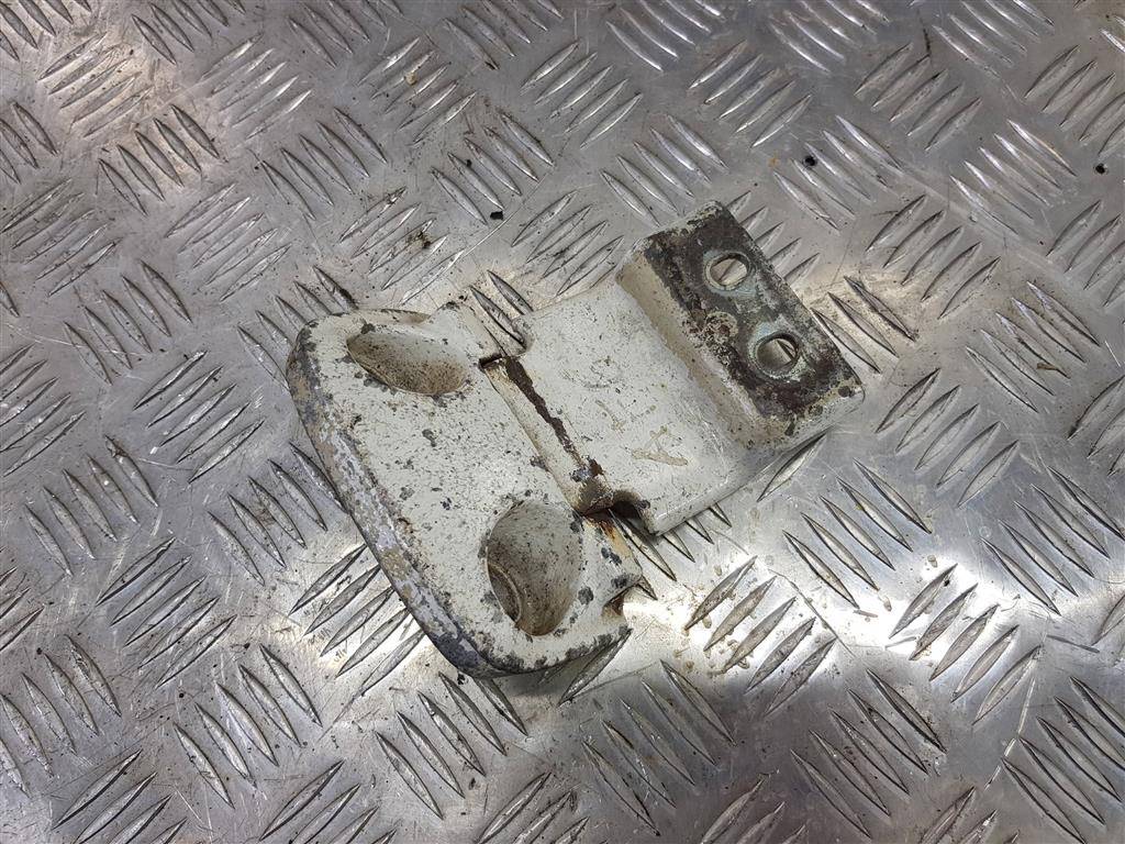 петля двери распашной Citroen Jumper 2.2 Hdi MT (109 л.с.)Jumper  II (2006—2013) Фургон 8717A4, 3850 рублей, Москва