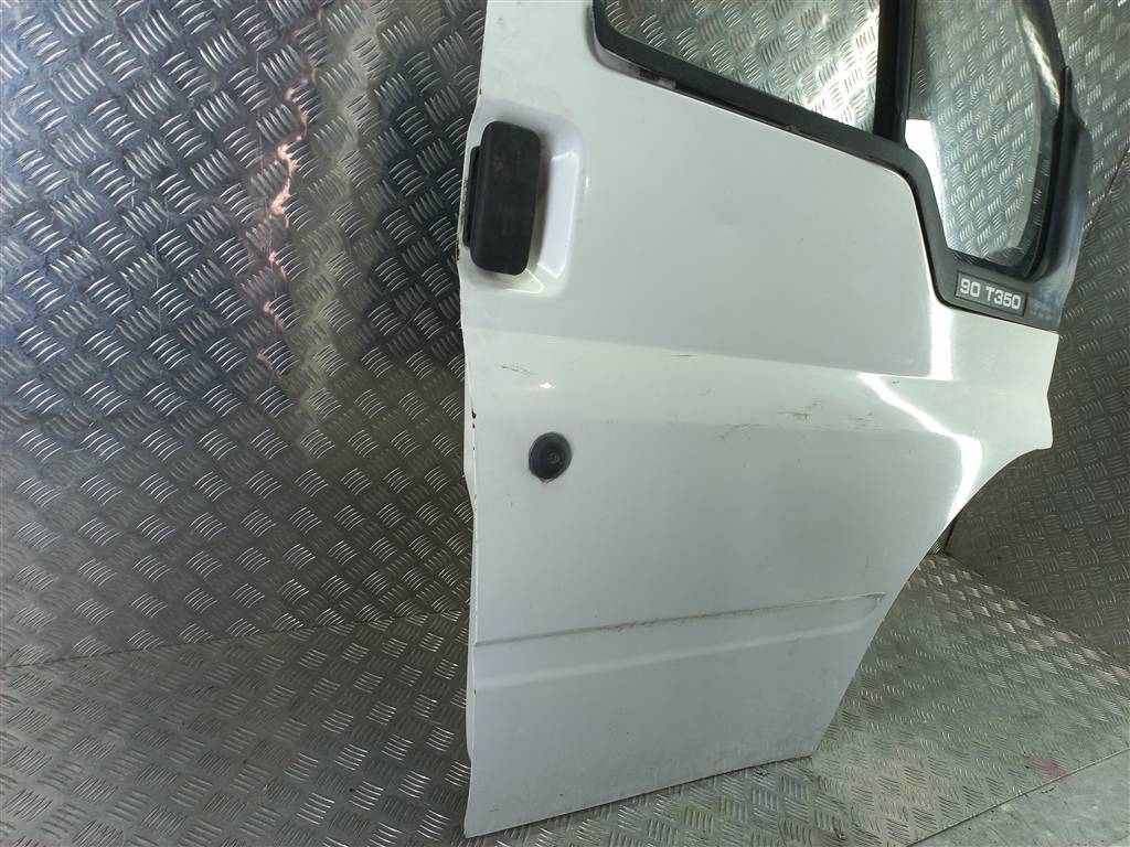 дверь FORD Transit  4703950, 9260 рублей, Москва
