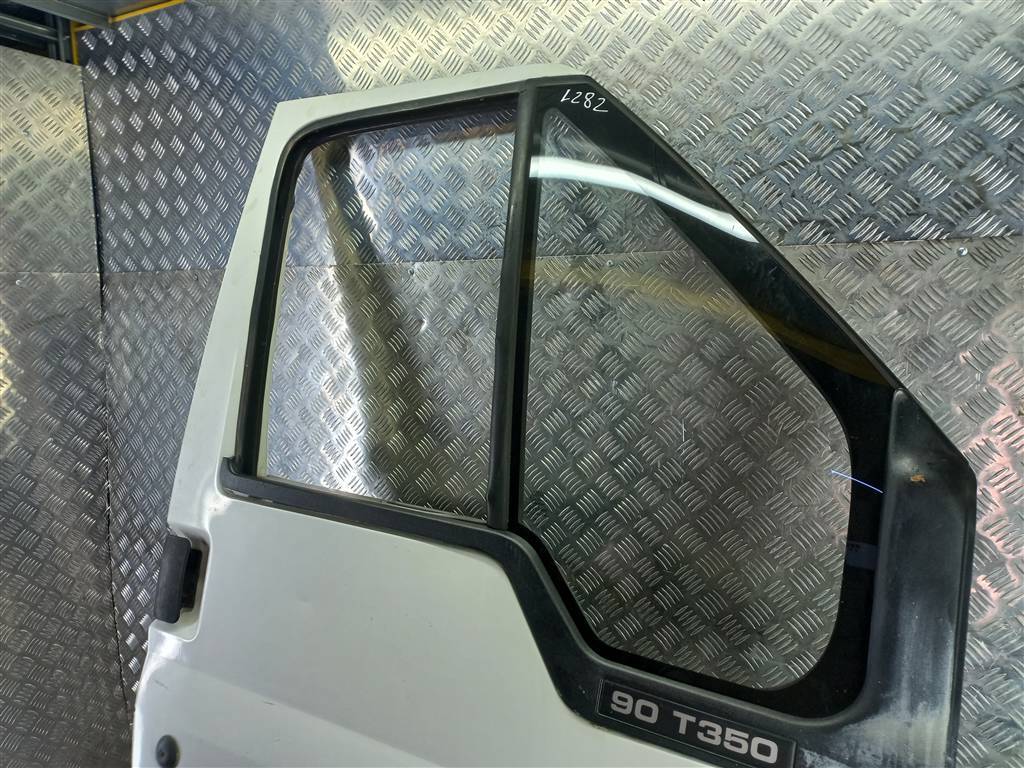 дверь FORD Transit  4703950, 9260 рублей, Москва