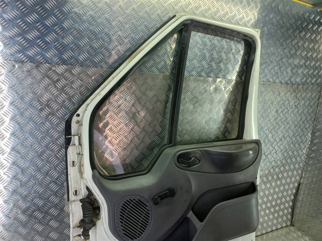 дверь FORD Transit  4703950, 9260 рублей, Москва