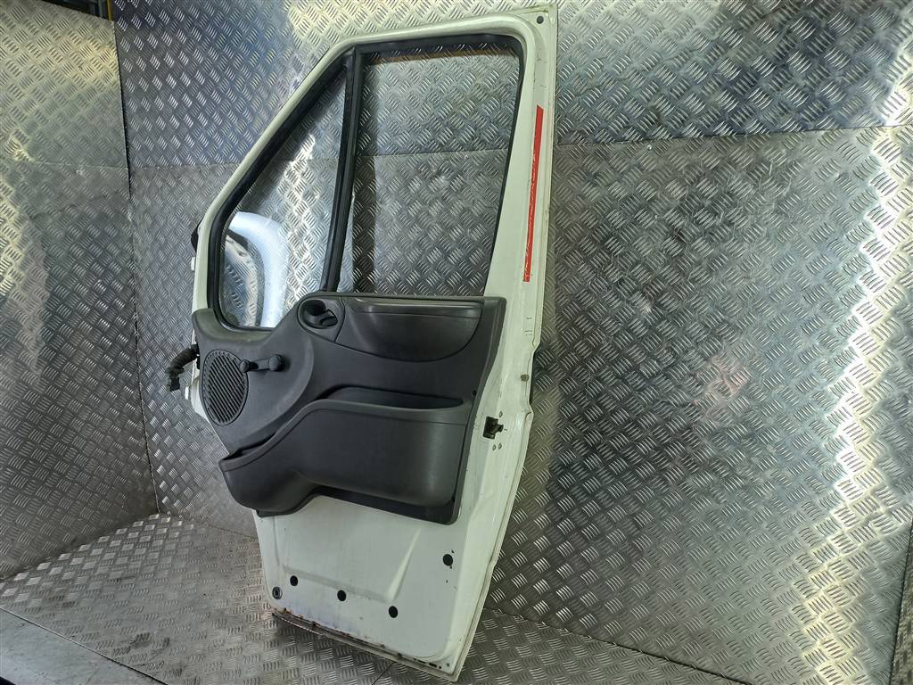 дверь FORD Transit  4703950, 9260 рублей, Москва