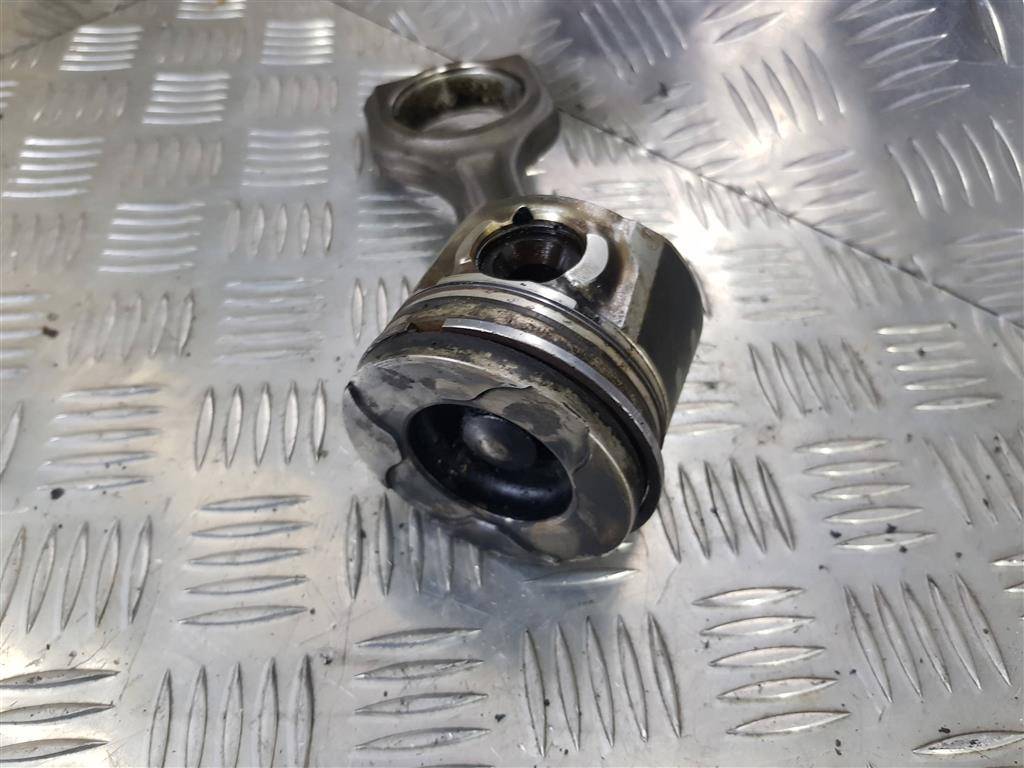 поршень Peugeot Partner  0628V1, 7300 рублей, Москва