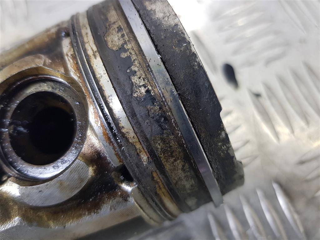 поршень Peugeot Partner  0628V1, 7300 рублей, Москва