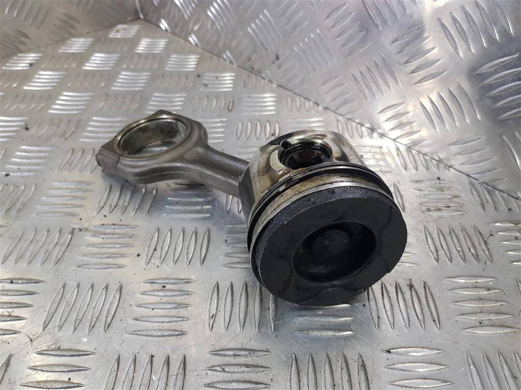 поршень Peugeot Partner  0628V1, 7300 рублей, Москва