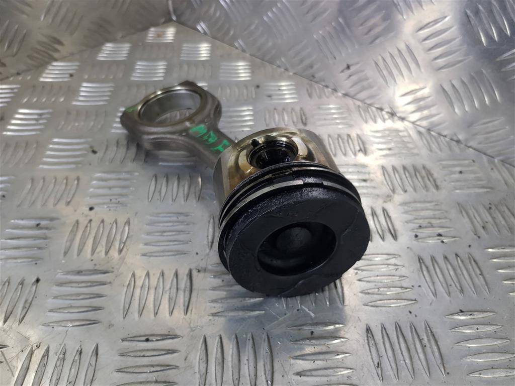 поршень Peugeot Partner  0628V1, 7300 рублей, Москва