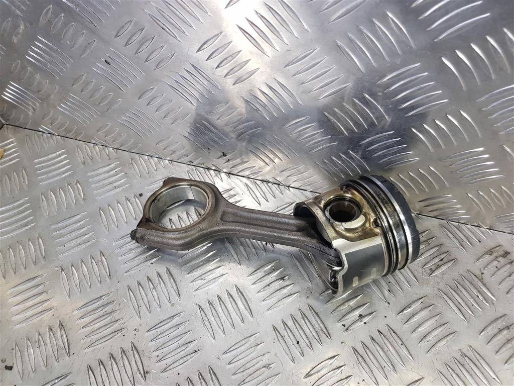 поршень Peugeot Partner  0628V1, 7300 рублей, Москва