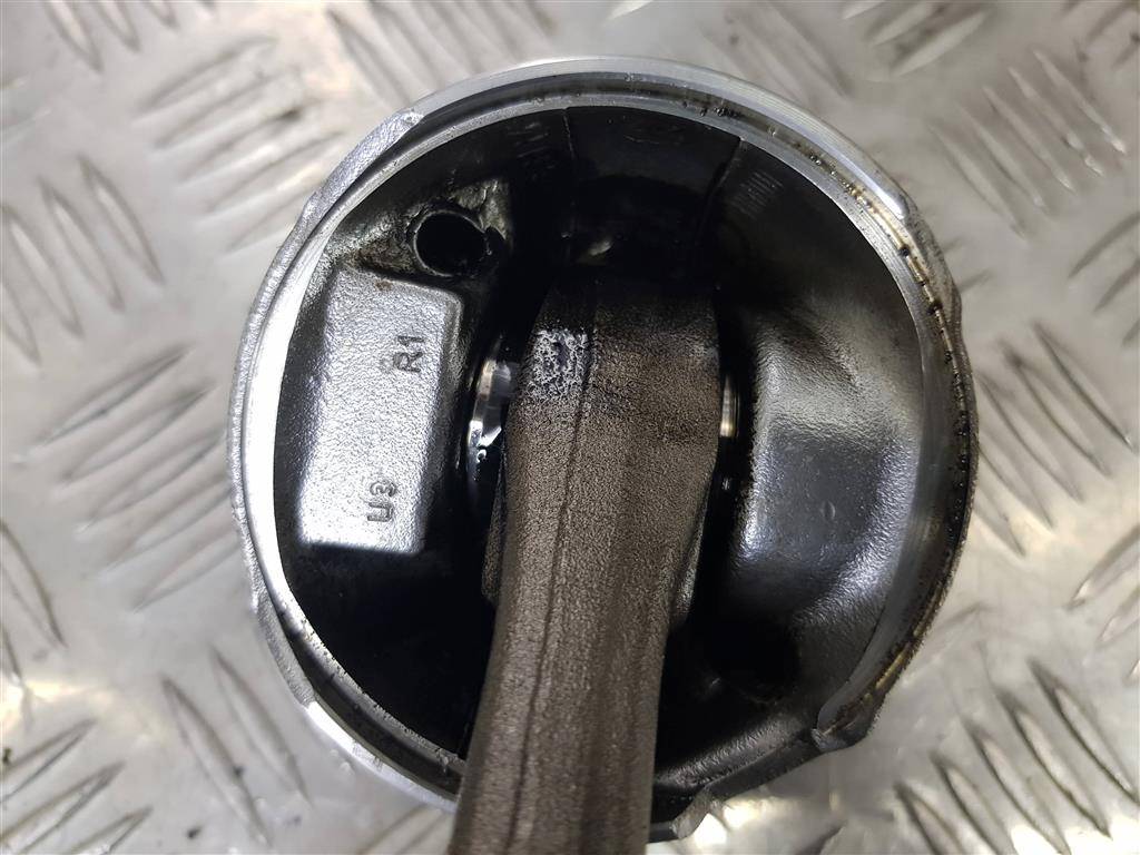 поршень Peugeot Partner  0628V1, 7300 рублей, Москва