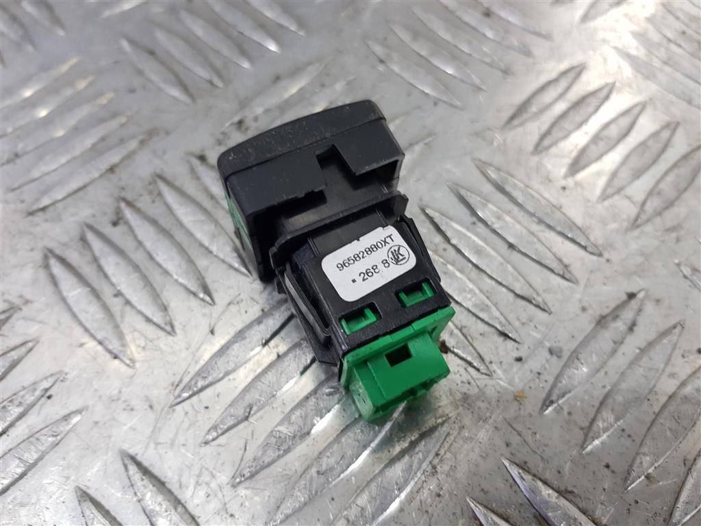 кнопка центрального замка Citroen Berlingo  6490E1, 980 рублей, Москва