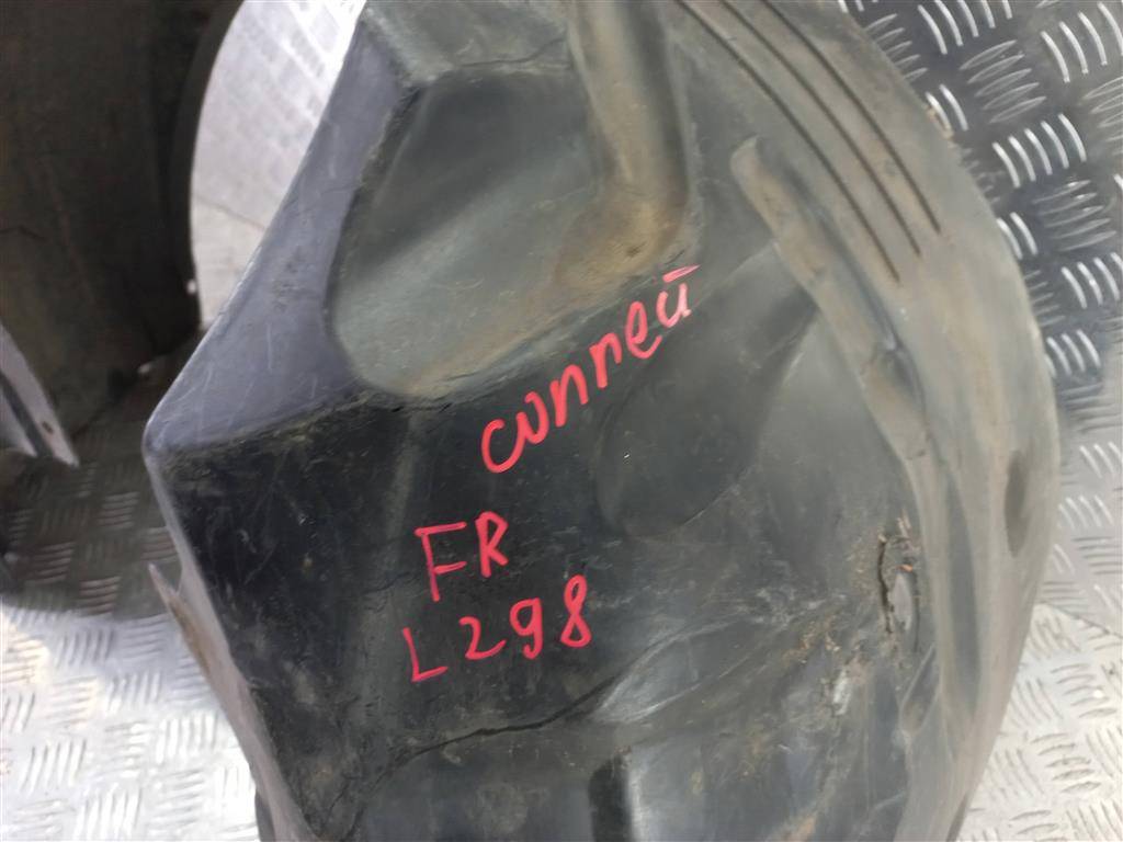 подкрылок FORD Tourneo Connect  1418344, 3850 рублей, Москва