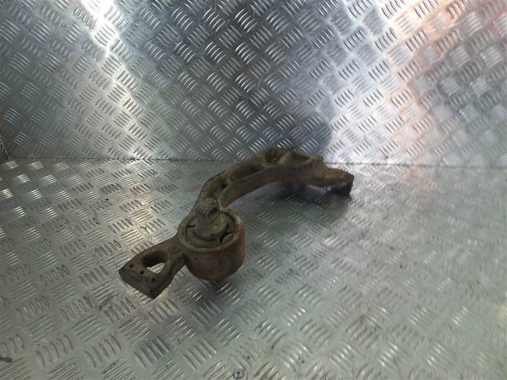 подушка редуктора MERCEDES-BENZ Vito  A6393500585, 1440 рублей, Москва