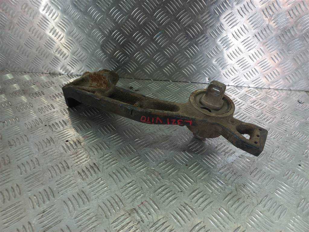 подушка редуктора MERCEDES-BENZ Vito  A6393500585, 1440 рублей, Москва