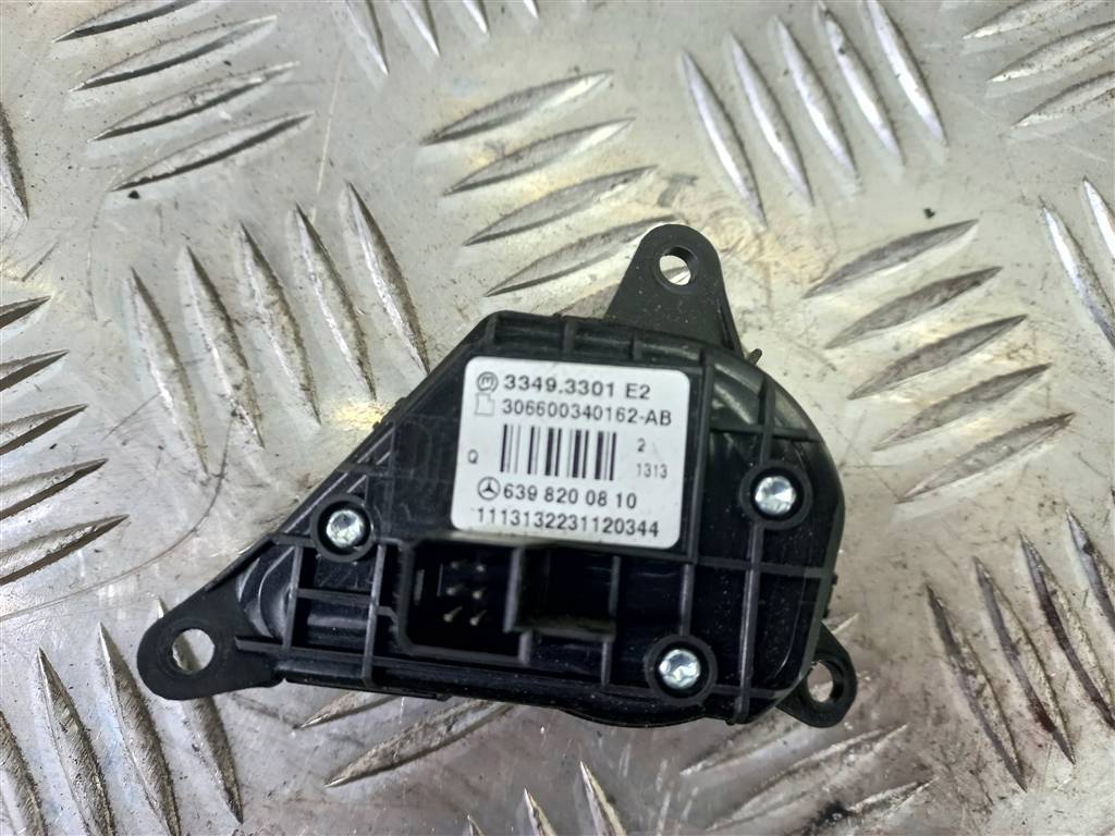 блок кнопок MERCEDES-BENZ Vito  A6399050700, 2130 рублей, Москва