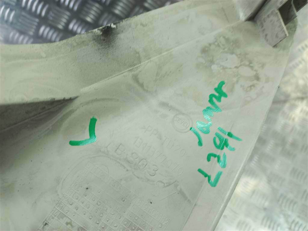 накладка лобового стекла Citroen Jumper  1311377070, 980 рублей, Москва