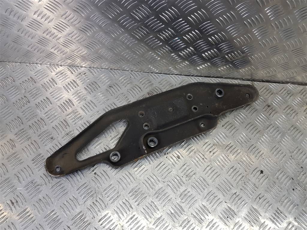 кронштейн рессоры MERCEDES-BENZ Sprinter  A9063310726, 980 рублей, Москва