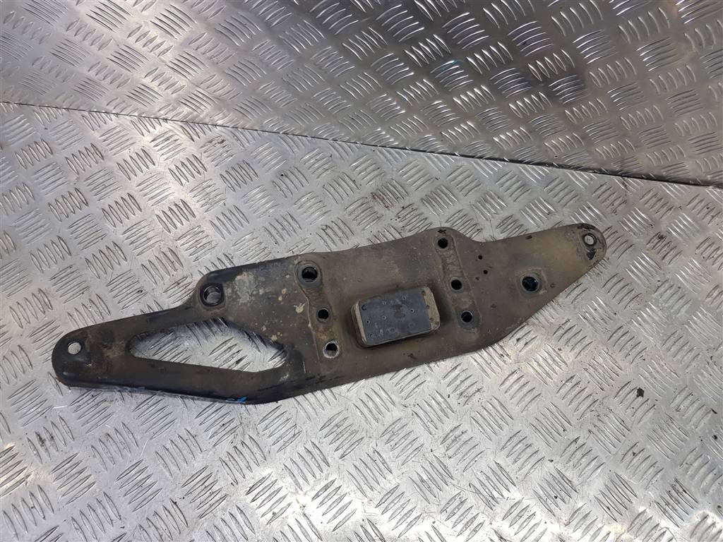 кронштейн рессоры MERCEDES-BENZ Sprinter  A9063310726, 980 рублей, Москва