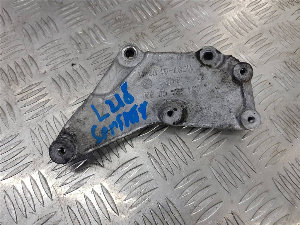 кронштейн коллектора MERCEDES-BENZ Sprinter  A6510940039, 750 рублей, Москва