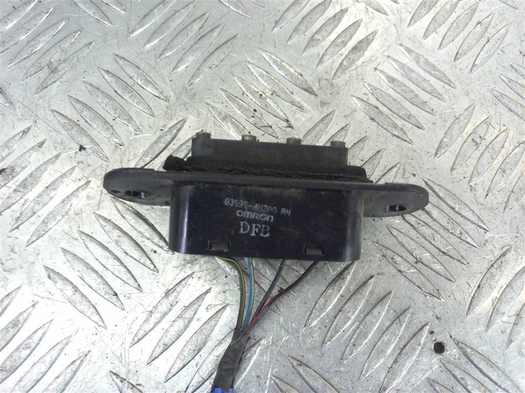 контактная группа двери сдвижной Hyundai Grand Starex  935954H200, 980 рублей, Москва