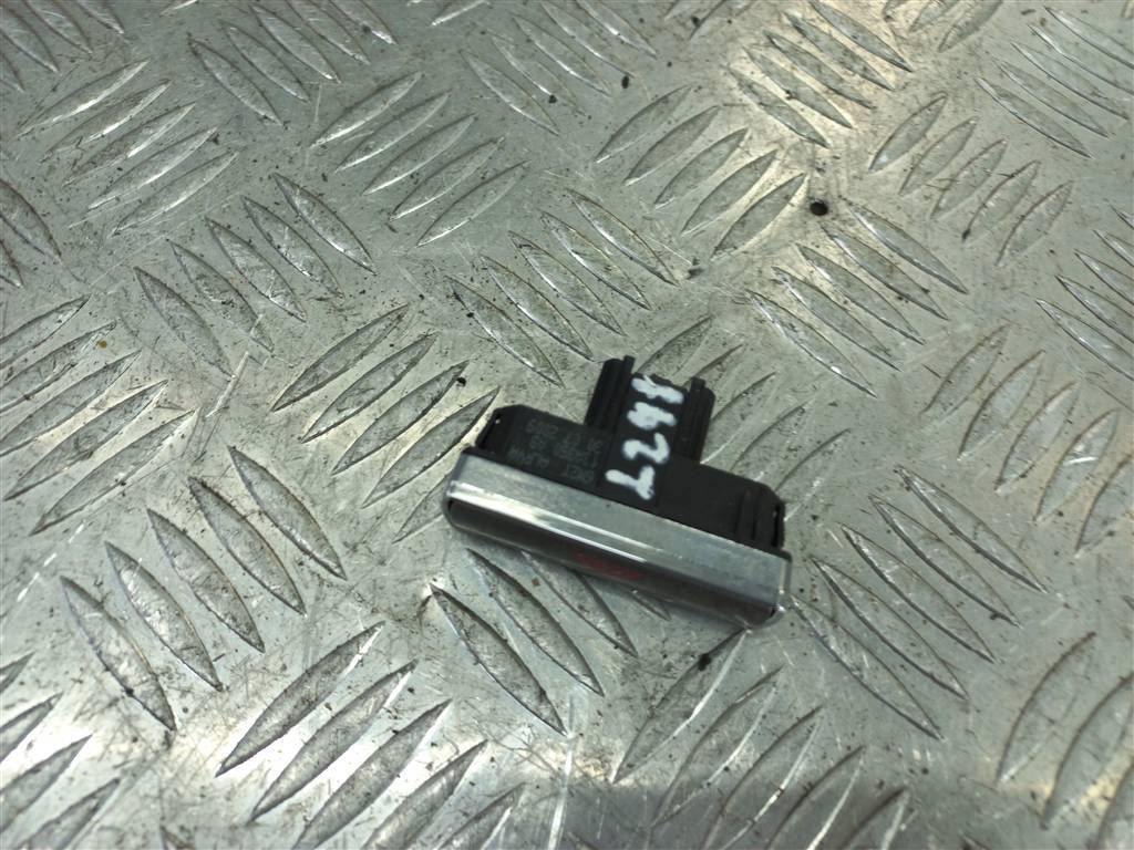 кнопка аварийной сигнализации FORD Tourneo Connect  1553762, 980 рублей, Москва