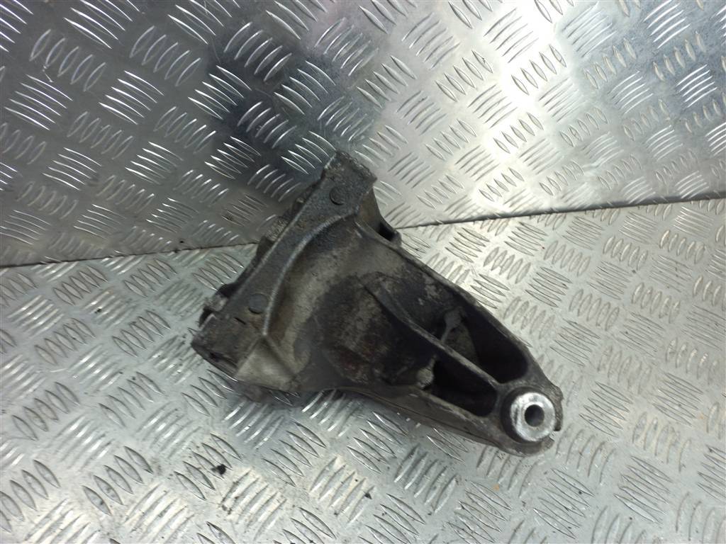 кронштейн двигателя (двс) MERCEDES-BENZ Vito  A6512231504, 2010 рублей, Москва