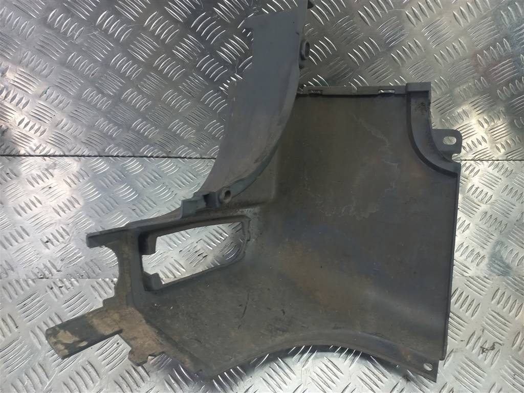 клык заднего бампера MERCEDES-BENZ Sprinter  A9068804571, 2700 рублей, Москва