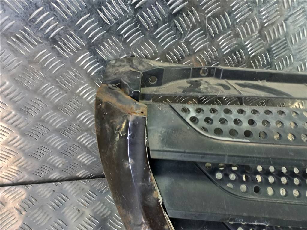 решетка радиатора MERCEDES-BENZ Sprinter  A9068880523, 26850 рублей, Москва