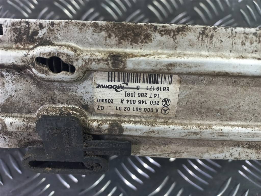 радиатор интеркулера (интеркулер) MERCEDES-BENZ Sprinter  A9065010201, 5000 рублей, Москва